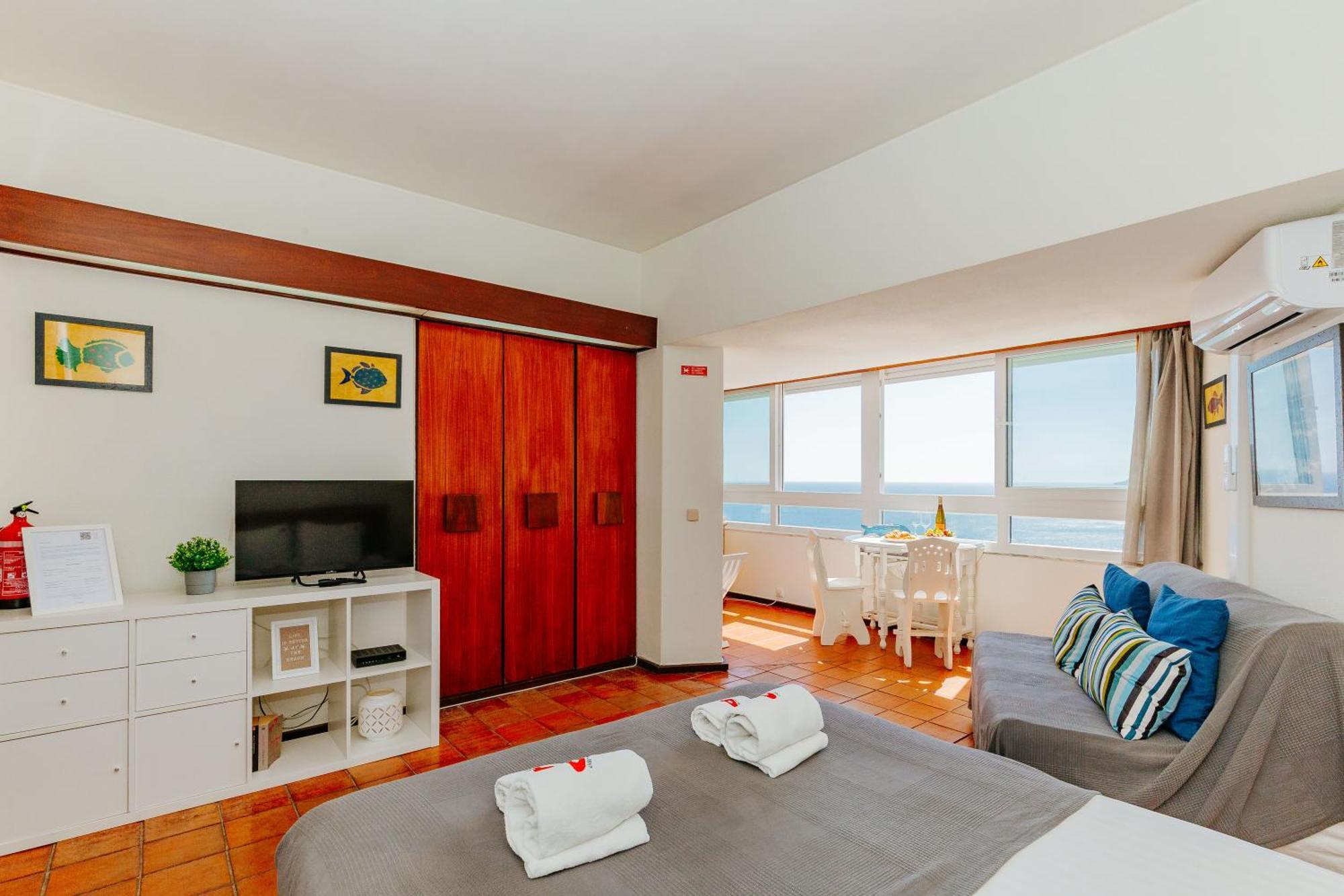 Rent4Rest - Sesimbra Ocean View Studio エクステリア 写真
