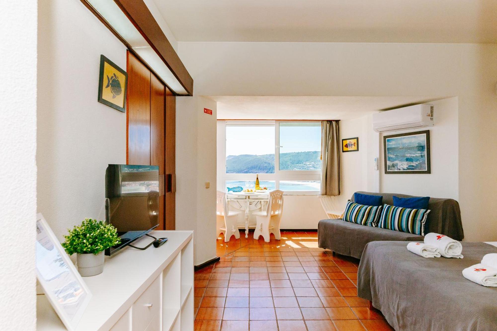 Rent4Rest - Sesimbra Ocean View Studio エクステリア 写真