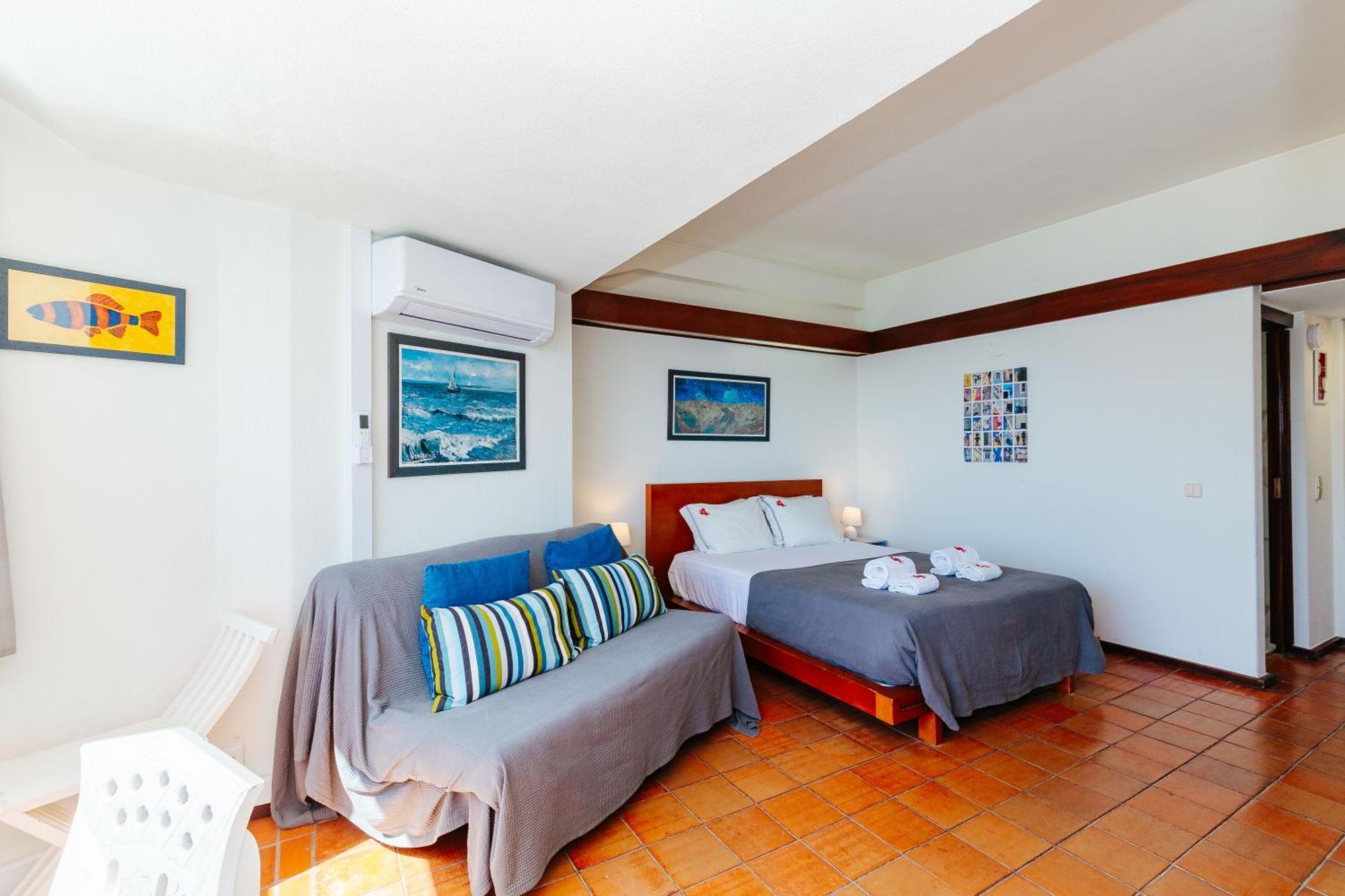Rent4Rest - Sesimbra Ocean View Studio エクステリア 写真